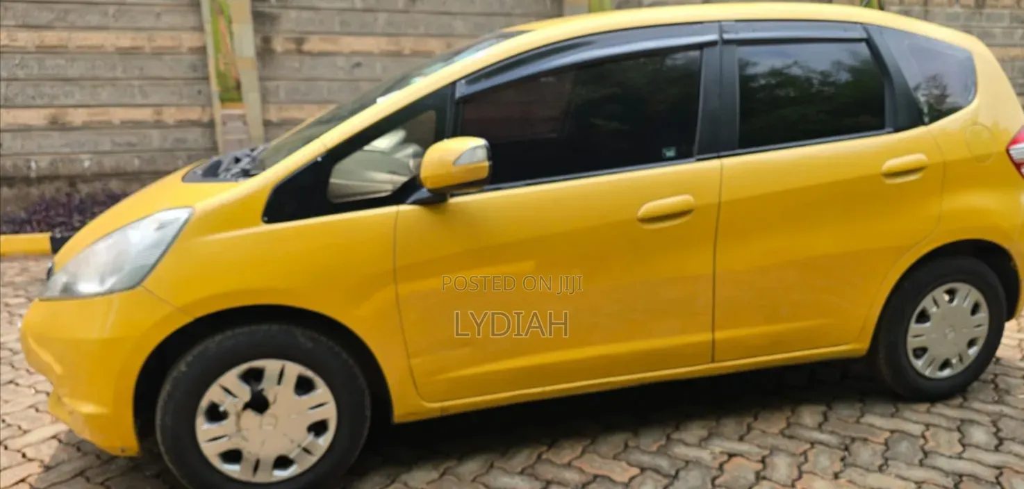 Honda Fit 2011 Yellow