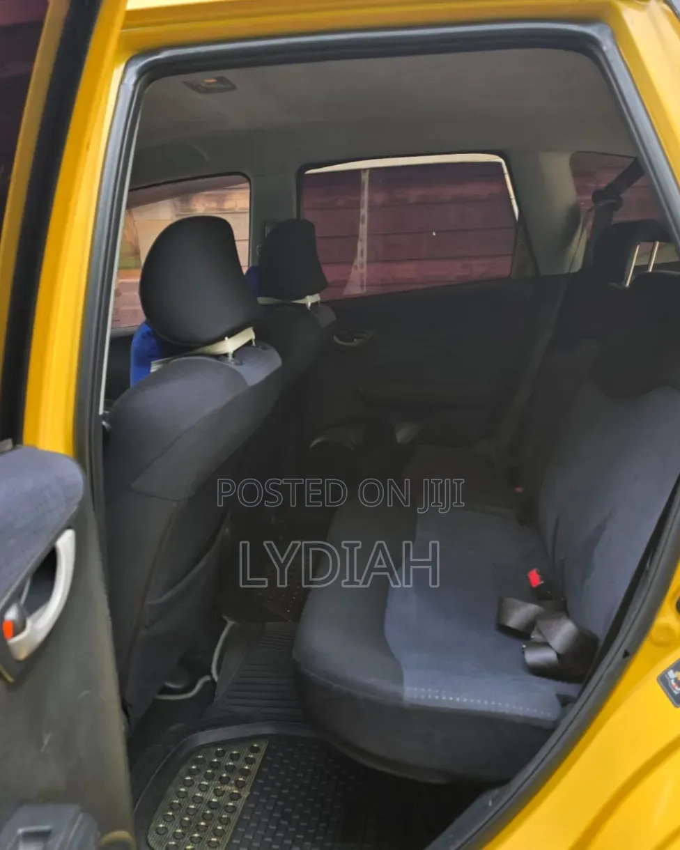 Honda Fit 2011 Yellow