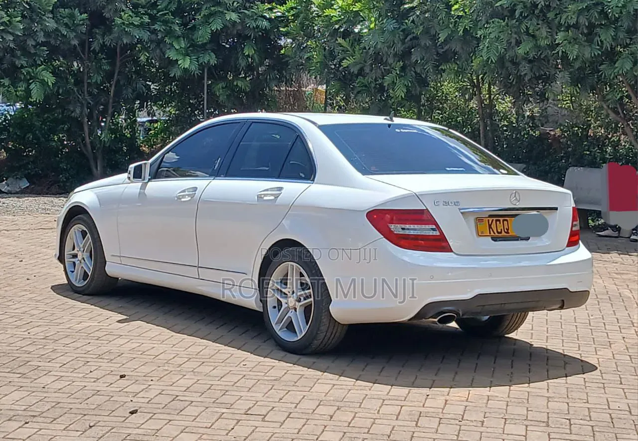 Mercedes-Benz C200 2013 White