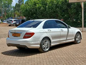 Mercedes-Benz C200 2013 White