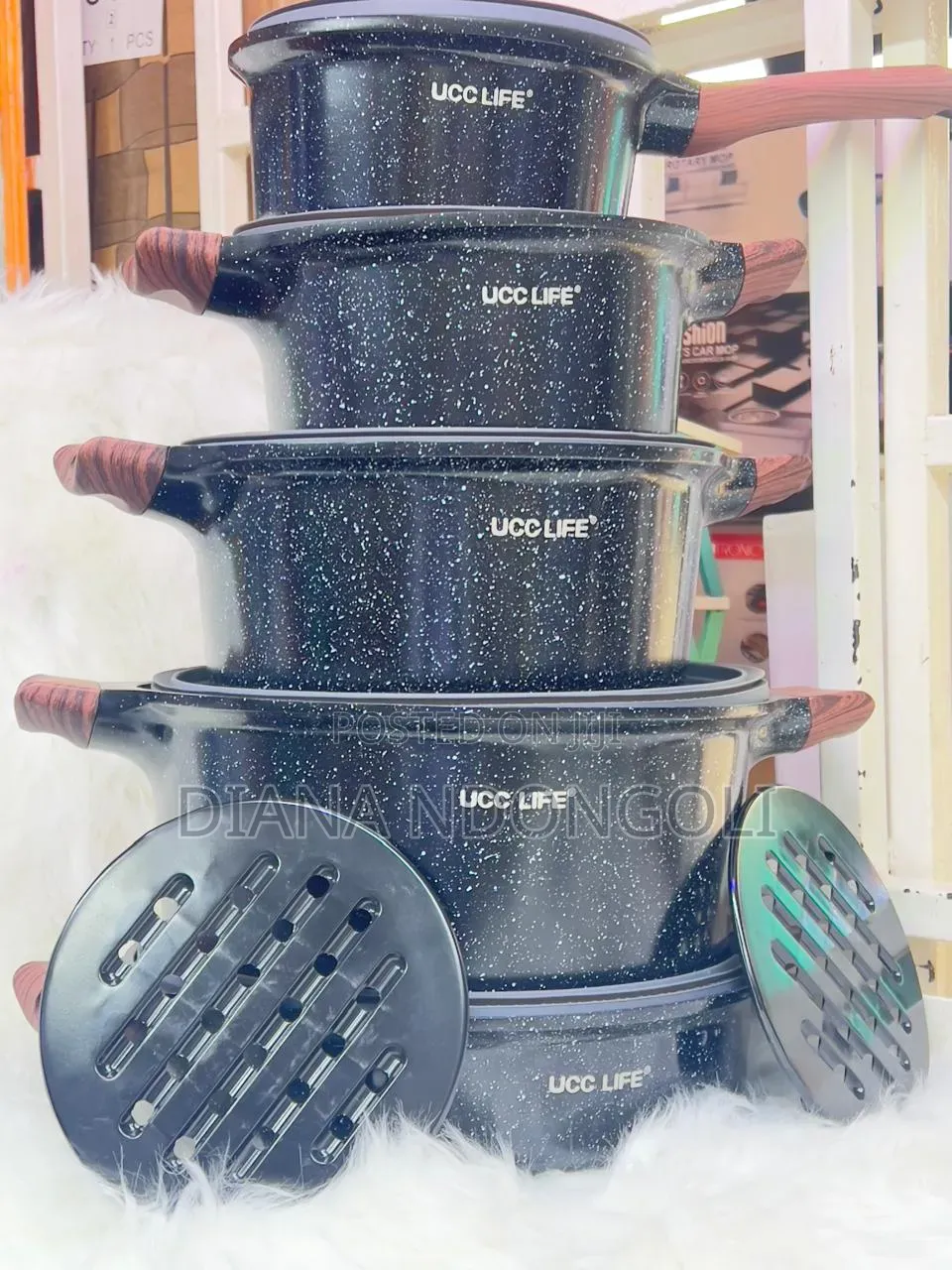 Ucc Black 12pcs Cookware Set.
