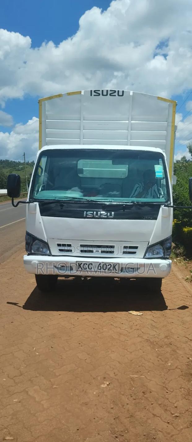 Isuzu NPR Series