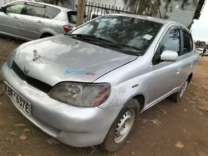 Toyota Platz 1.5 FWD 2003 Silver