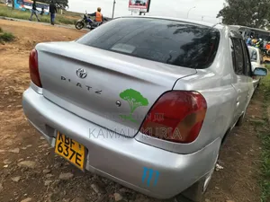 Toyota Platz 1.5 FWD 2003 Silver