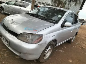 Toyota Platz 1.5 FWD 2003 Silver