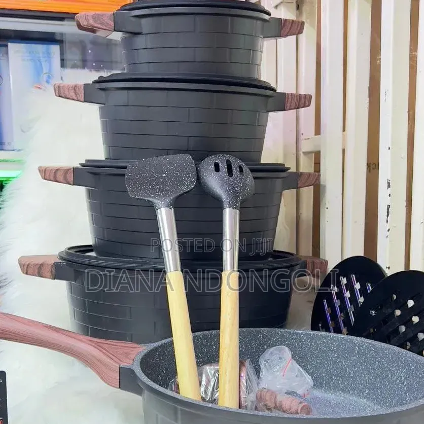 Ucc Block Black 13pcs Cookware Set.