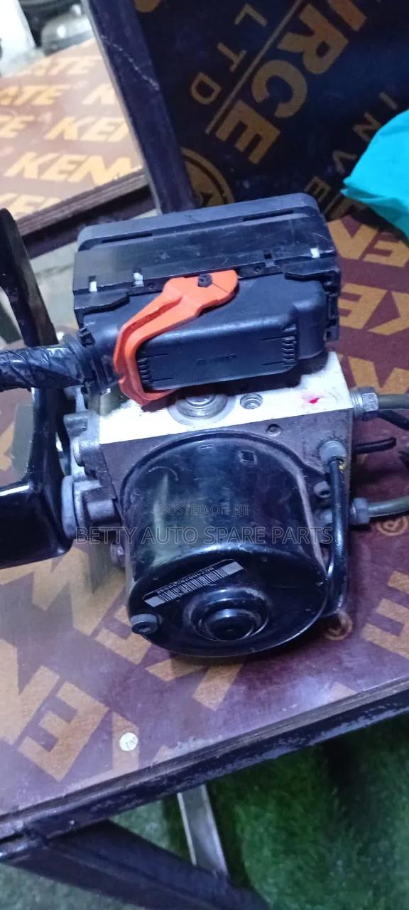 Honda CRV Rd4 Abs Motor - thumbnail 4