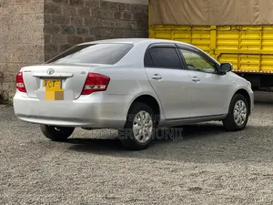 Toyota Axio 2012
