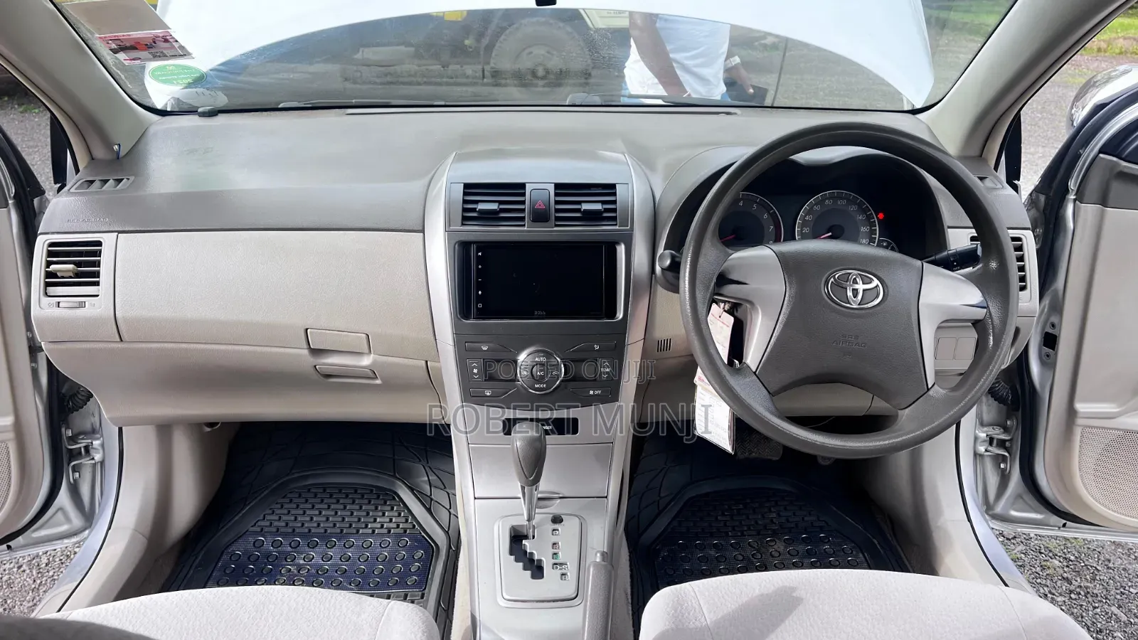 Toyota Axio 2012