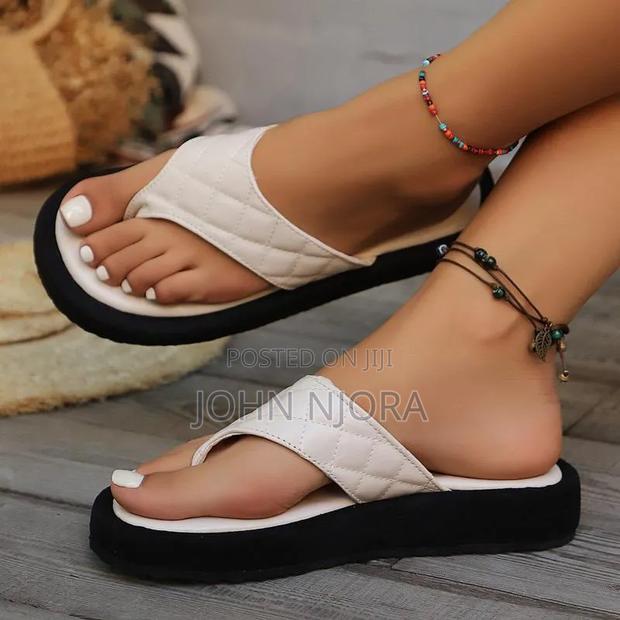 Zara Sandals Size 36_43