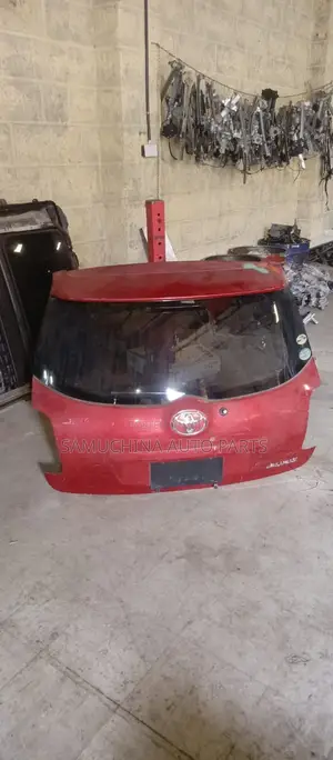 Boot Lid Toyota Auris