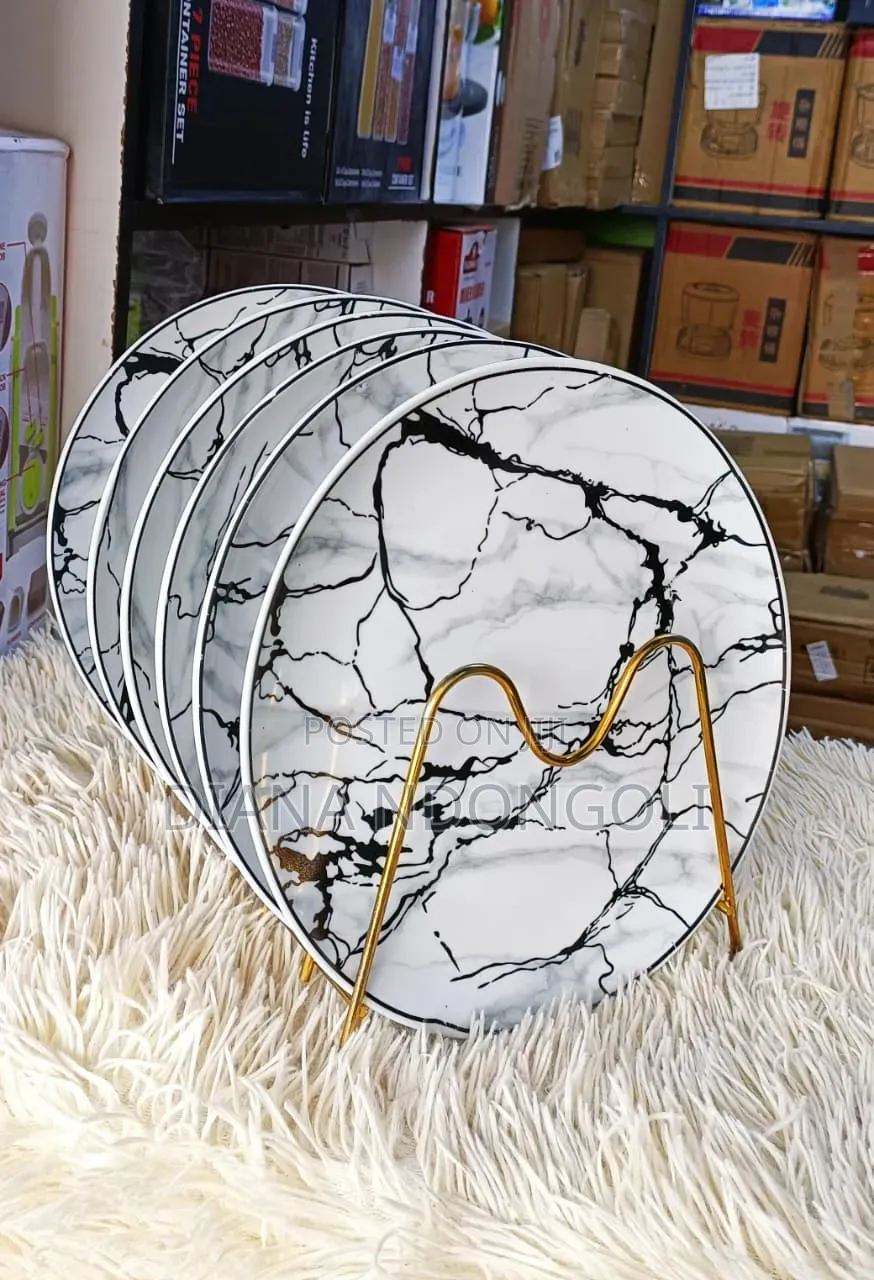 *New In*
*Plates*