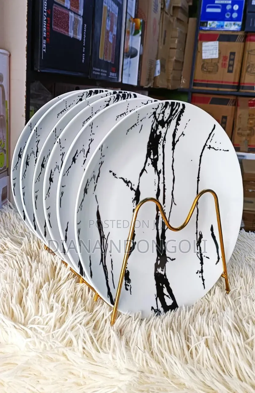 *New In*
*Plates*
