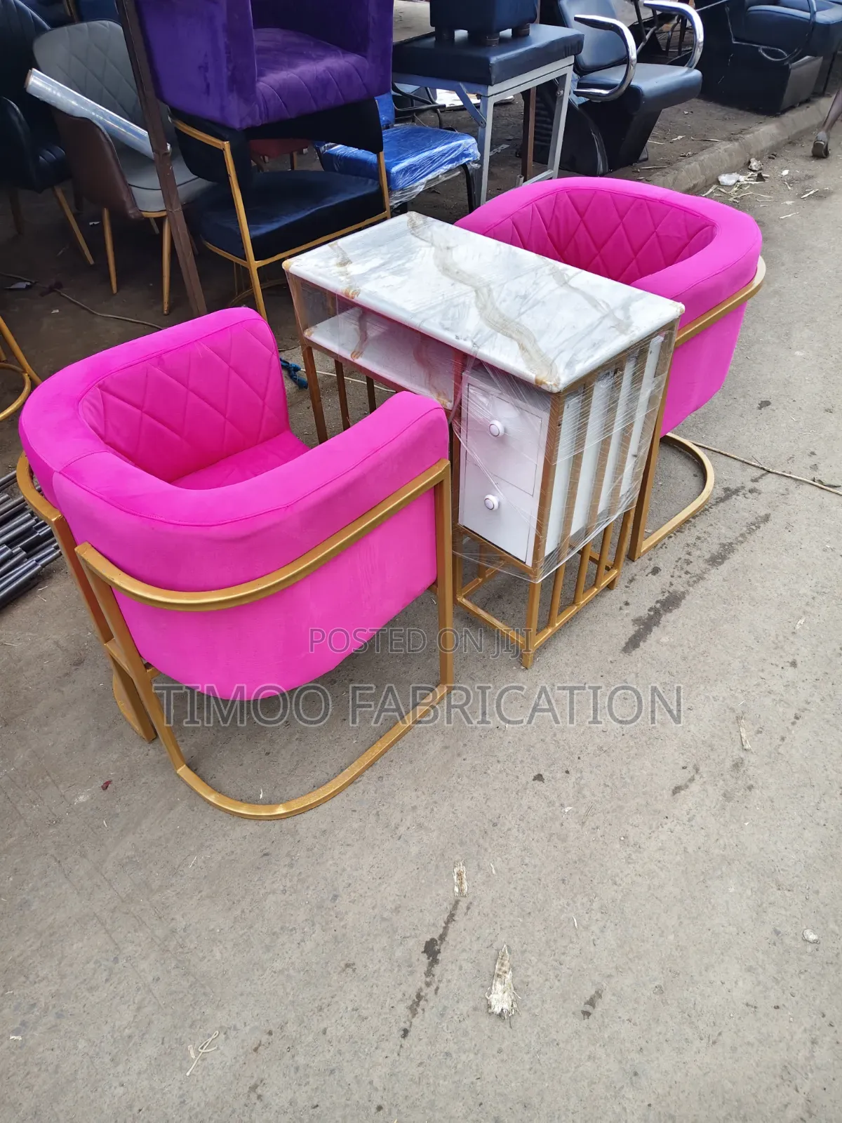 Salon Set of Manicure Table and 2 Styling Seats