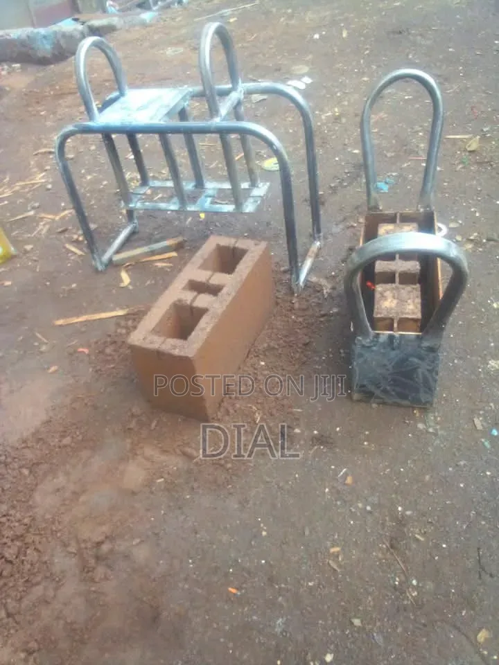 Vibration Table Machine