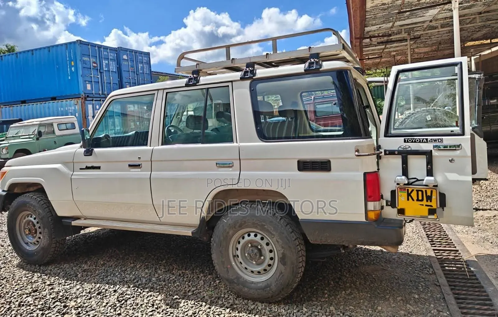 Toyota Land Cruiser 2015 White