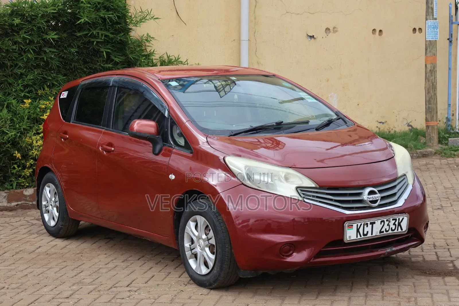 Nissan Note 2012 Red