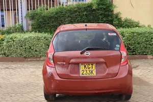 Nissan Note 2012 Red