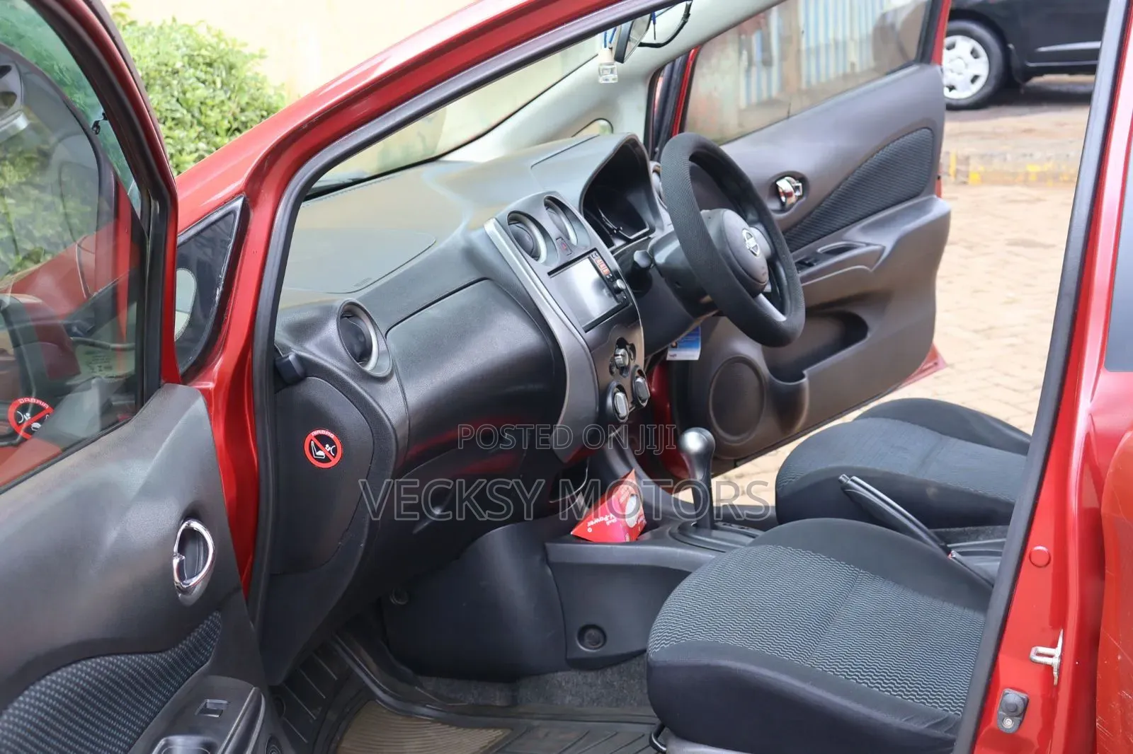 Nissan Note 2012 Red