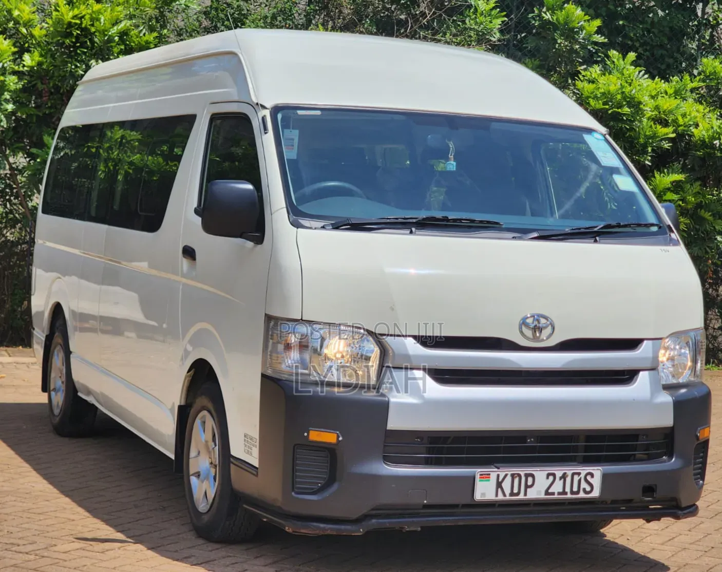 Toyota HiAce 2023 White