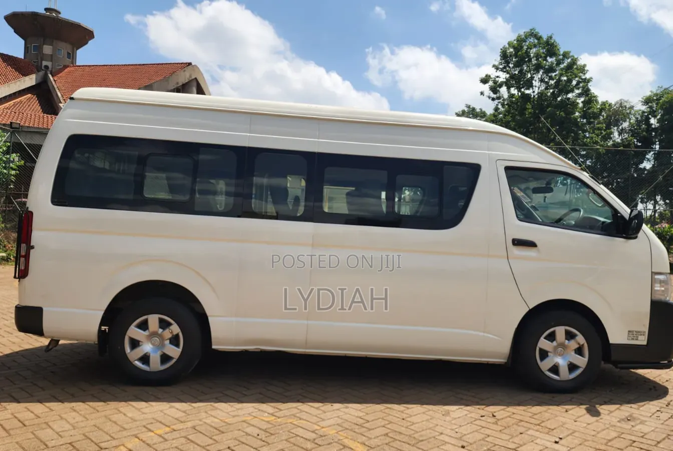 Toyota HiAce 2023 White
