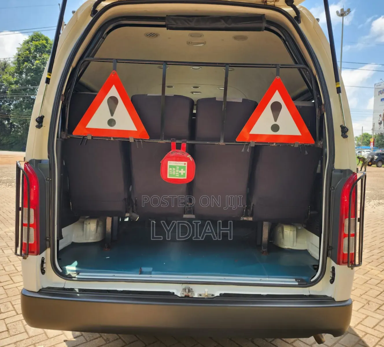 Toyota HiAce 2023 White