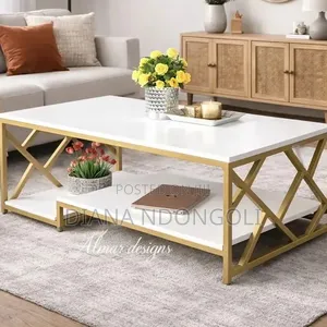 *Zippy Elegant Coffee Table