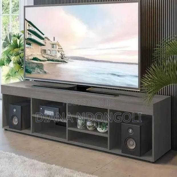 *Pretoria Wooden Modern Tv Stand