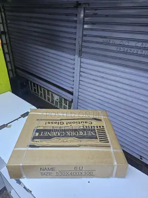 Wall Mount 6u Data Cabinet for CCTV Systems 530×400×300