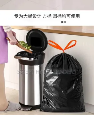 *100pcs Extra Strong Trash Bags With A Drawstring*