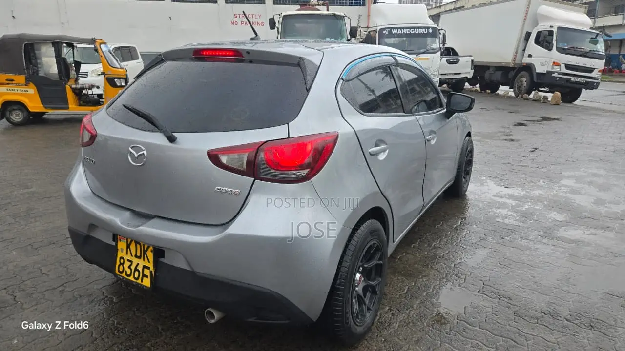 Mazda Demio 2016 Gray