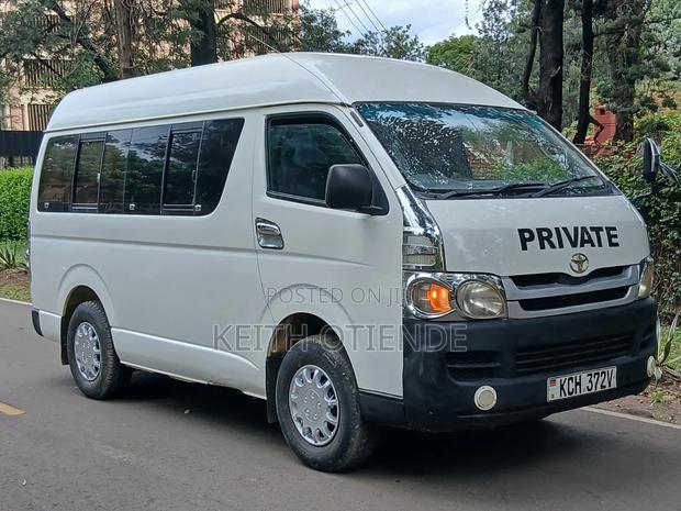 Toyota HiAce 2010 White - thumbnail 6