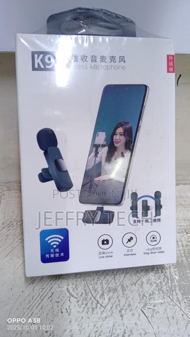 Wireless Microphone With Double Mic
