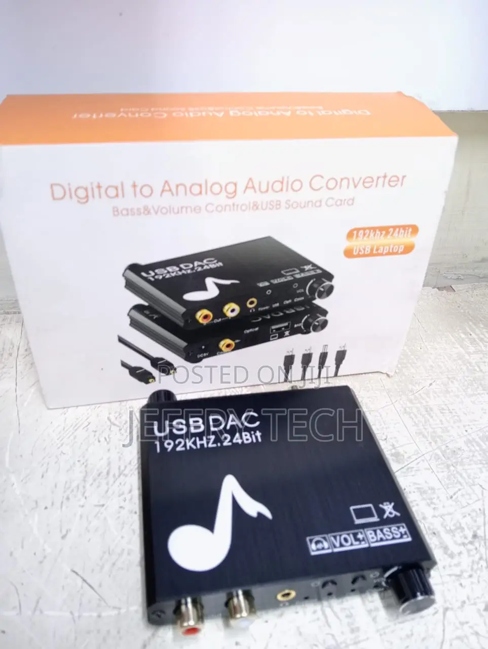 Usb Input Digital to Analog Audio Converter With Bass and Volume Adju