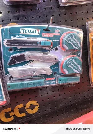 Measuring Tape and Utility Knife Set