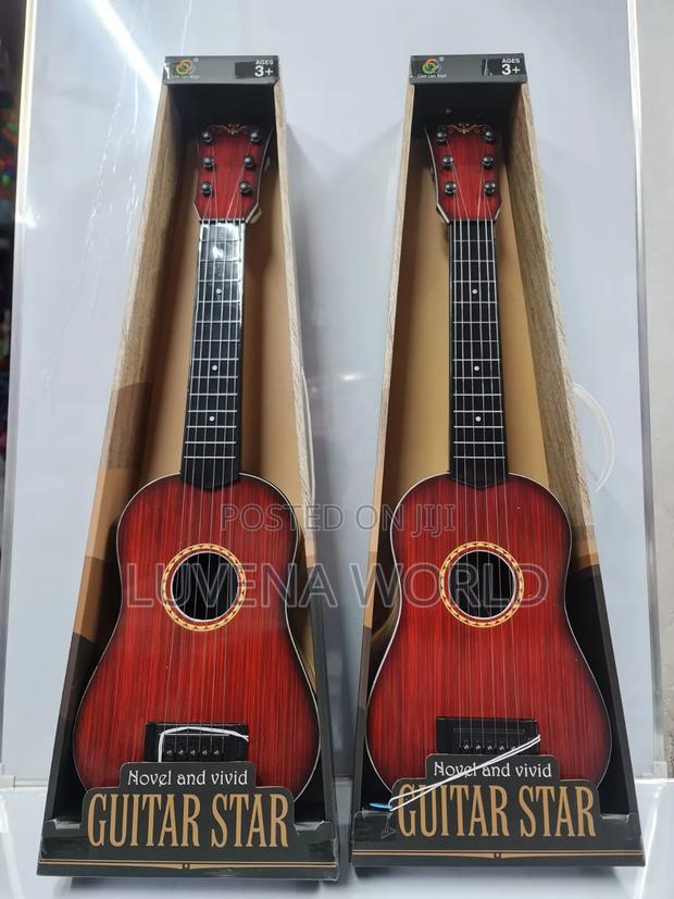 6 Strings Guitar