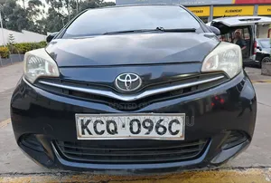 Toyota Ractis 1.5 FWD 2012 Black