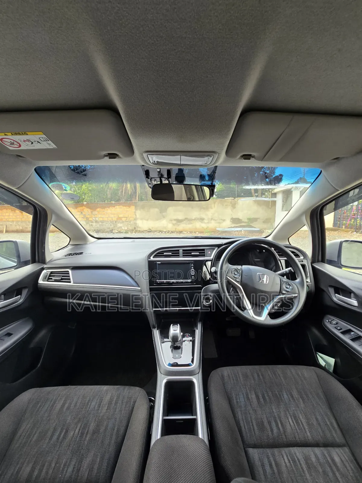 Honda Fit Shuttle 2019 Silver