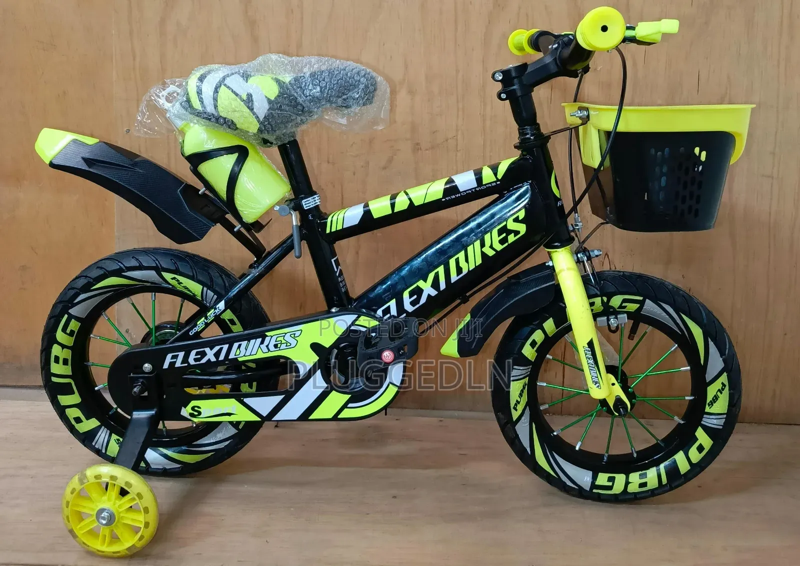 Bicycle Size 12 With Water Bottle .