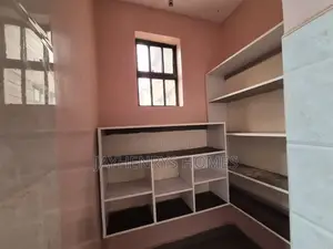 5bdrm House in Thome for rent