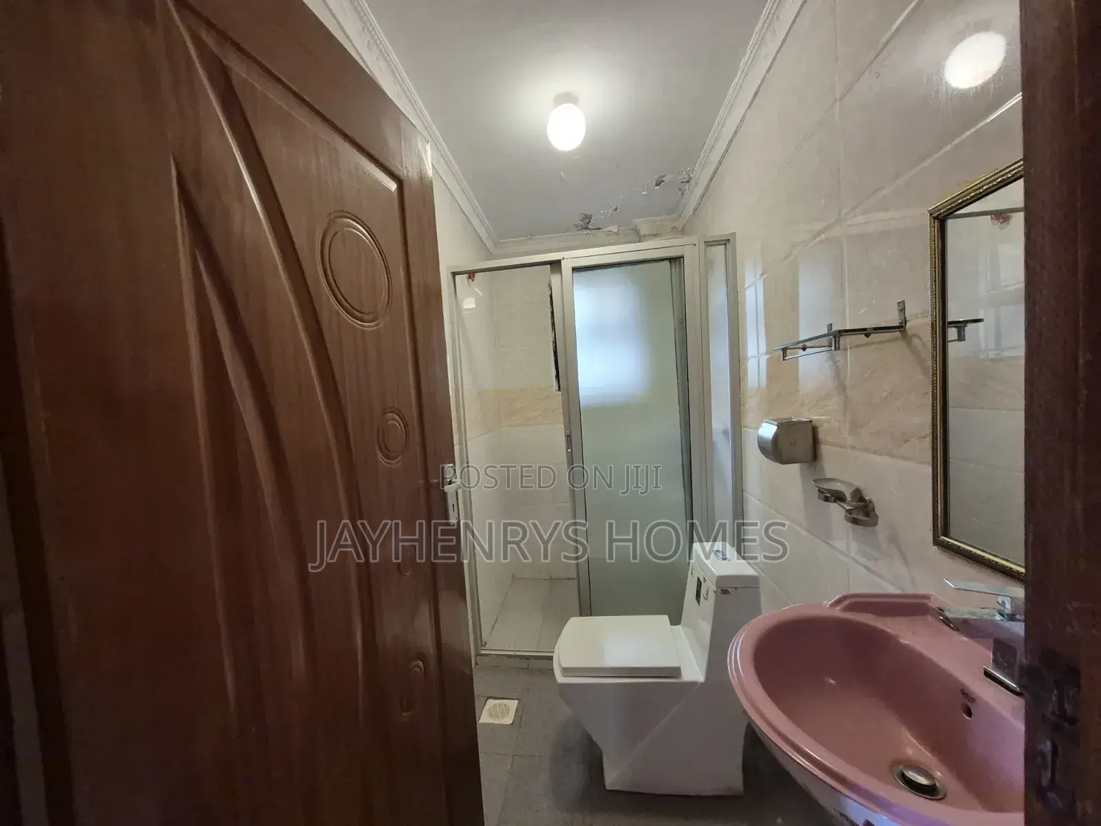 5bdrm House in Thome for rent