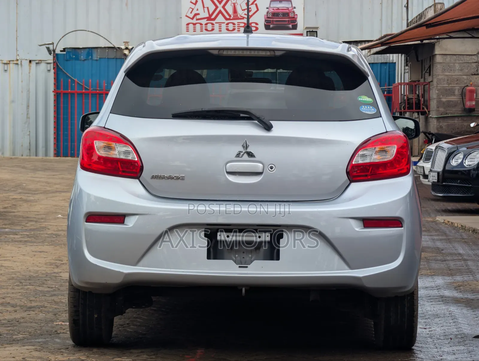 Mitsubishi Mirage SE 2018 Silver
