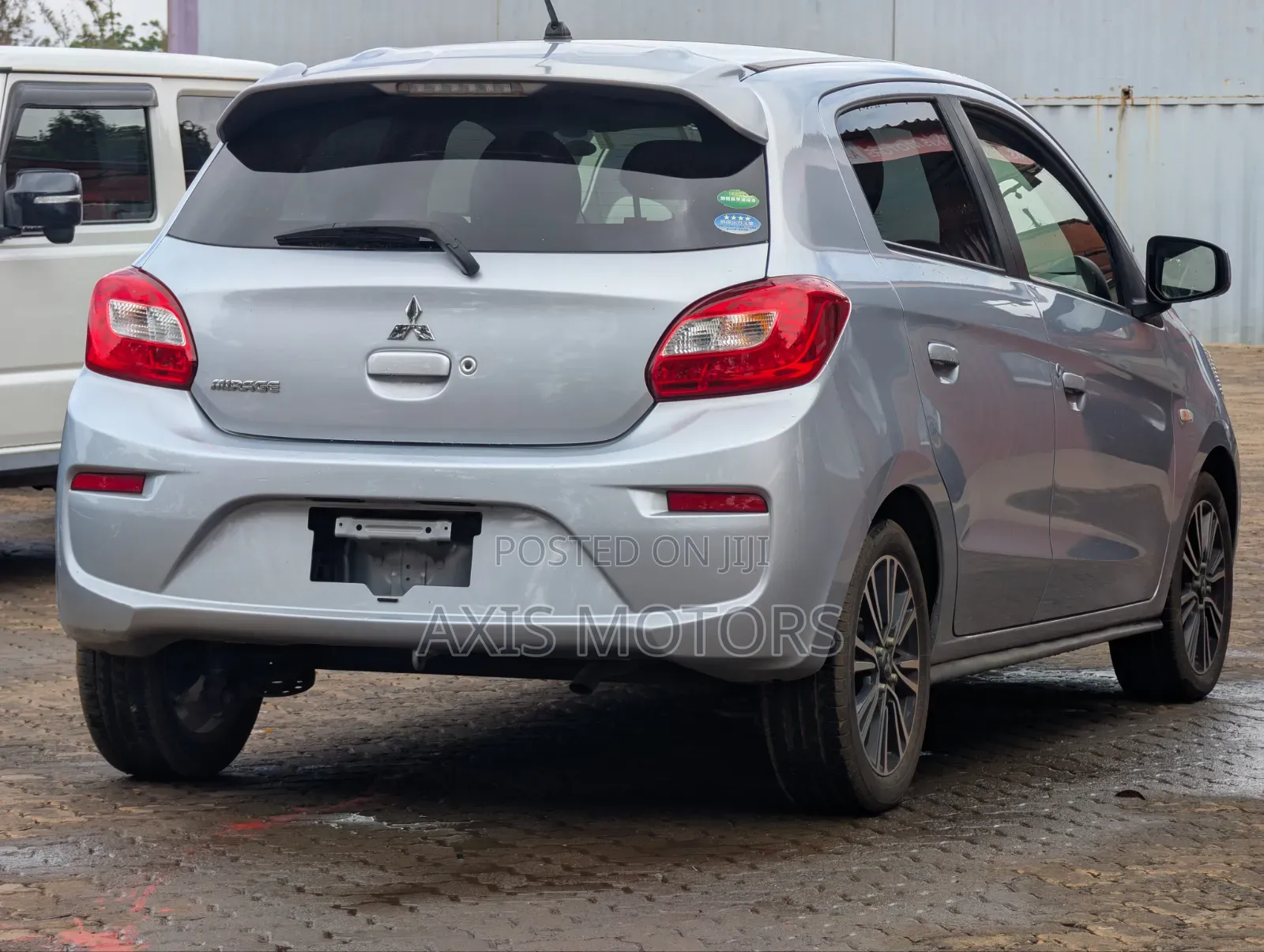 Mitsubishi Mirage SE 2018 Silver