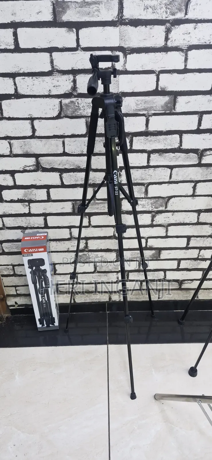 Caisi St 11 Tripod Stand Plus Phone Holder