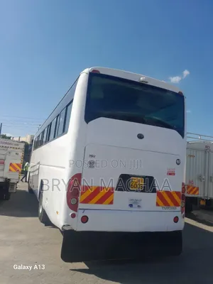 Yutong ZK6120D1 2015 White