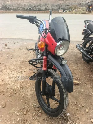 Bajaj Boxer 125 2021 Red
