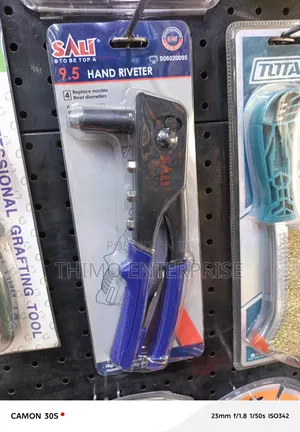 Hand Riveter 9.5
