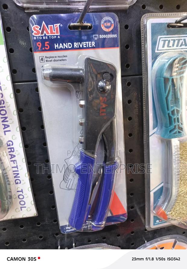 Hand Riveter 9.5