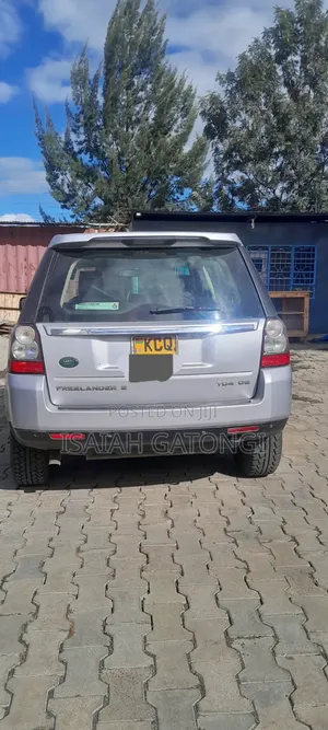 Land Rover Freelander 2011 Silver