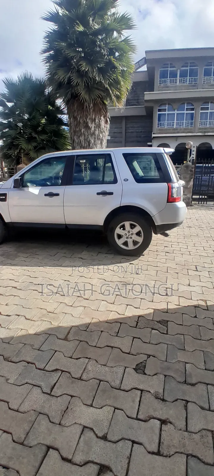 Land Rover Freelander 2011 Silver